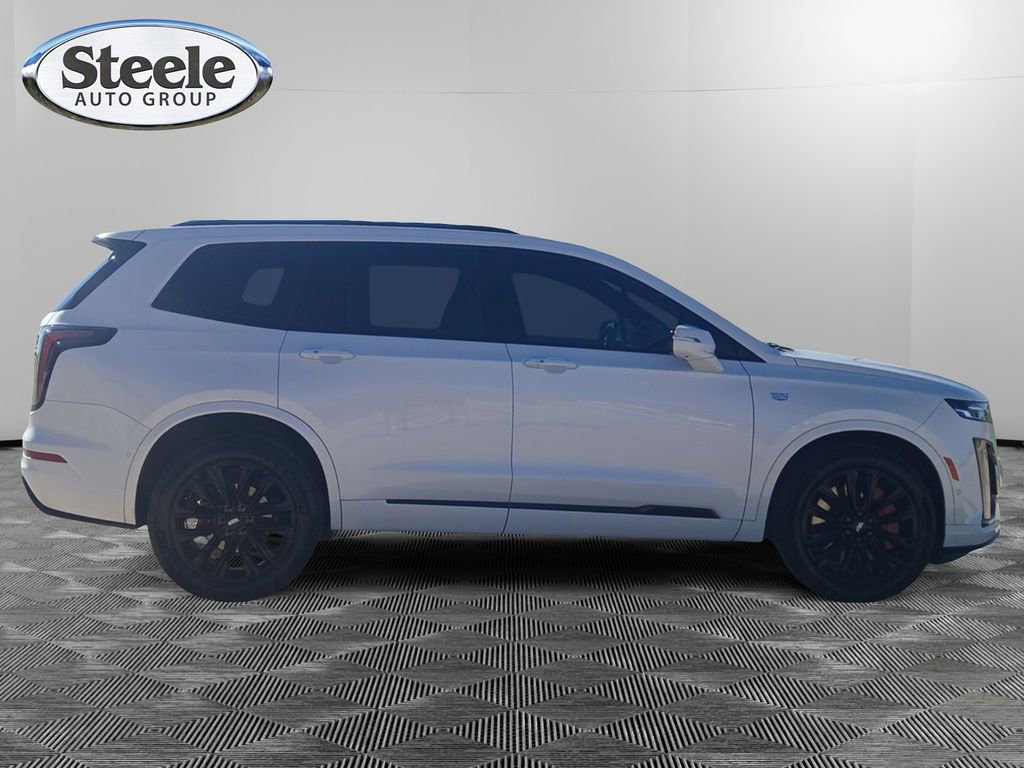 Used 2024 Cadillac XT6 Sport w/ LPO, Onyx Lite Package image 6