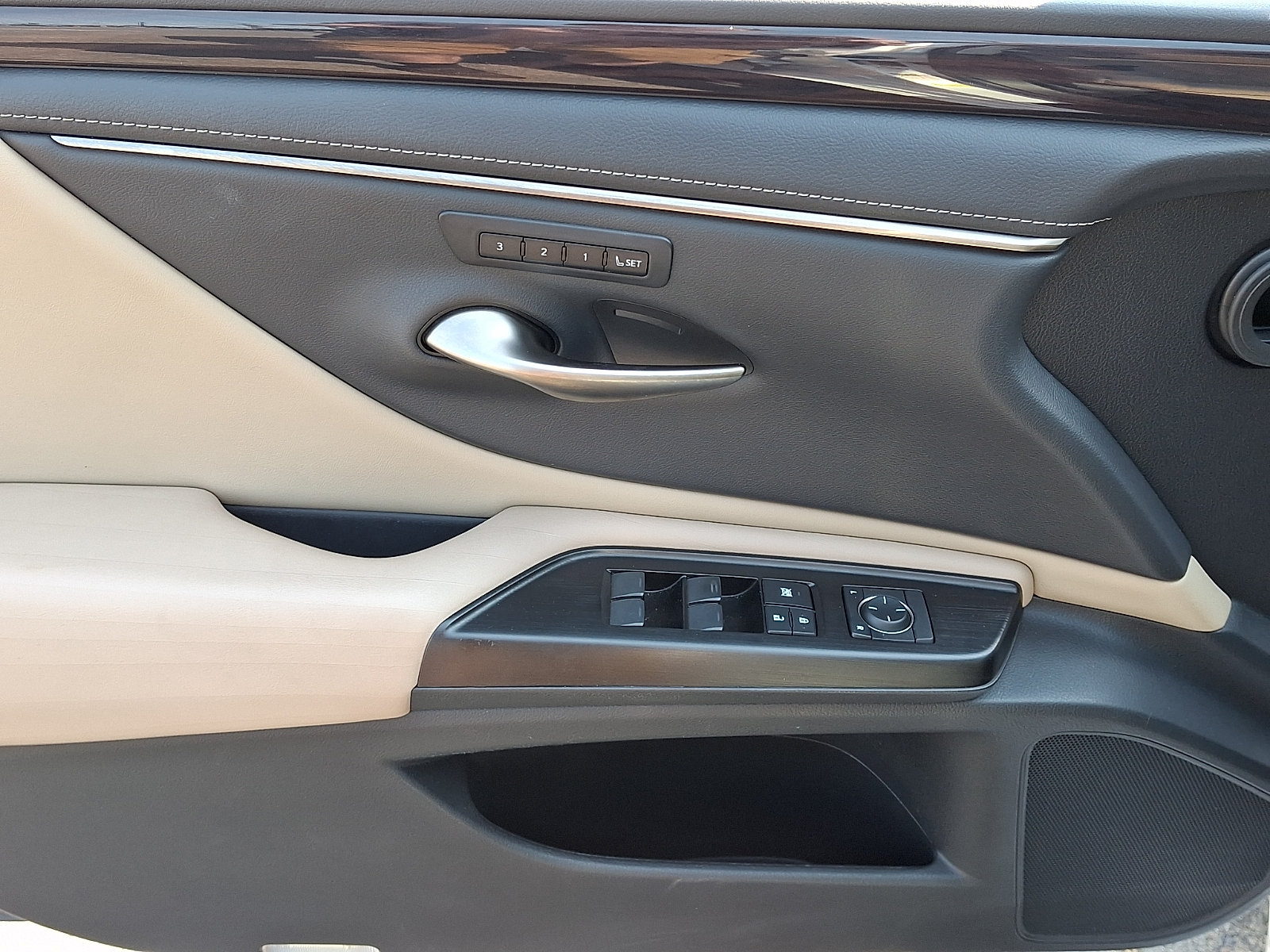 Used 2019 Lexus ES 350 FWD image 15