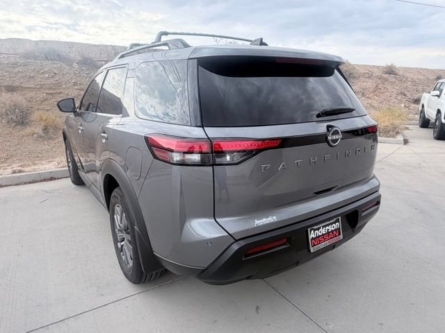 Certified 2026 Nissan Pathfinder SV FWD image 6