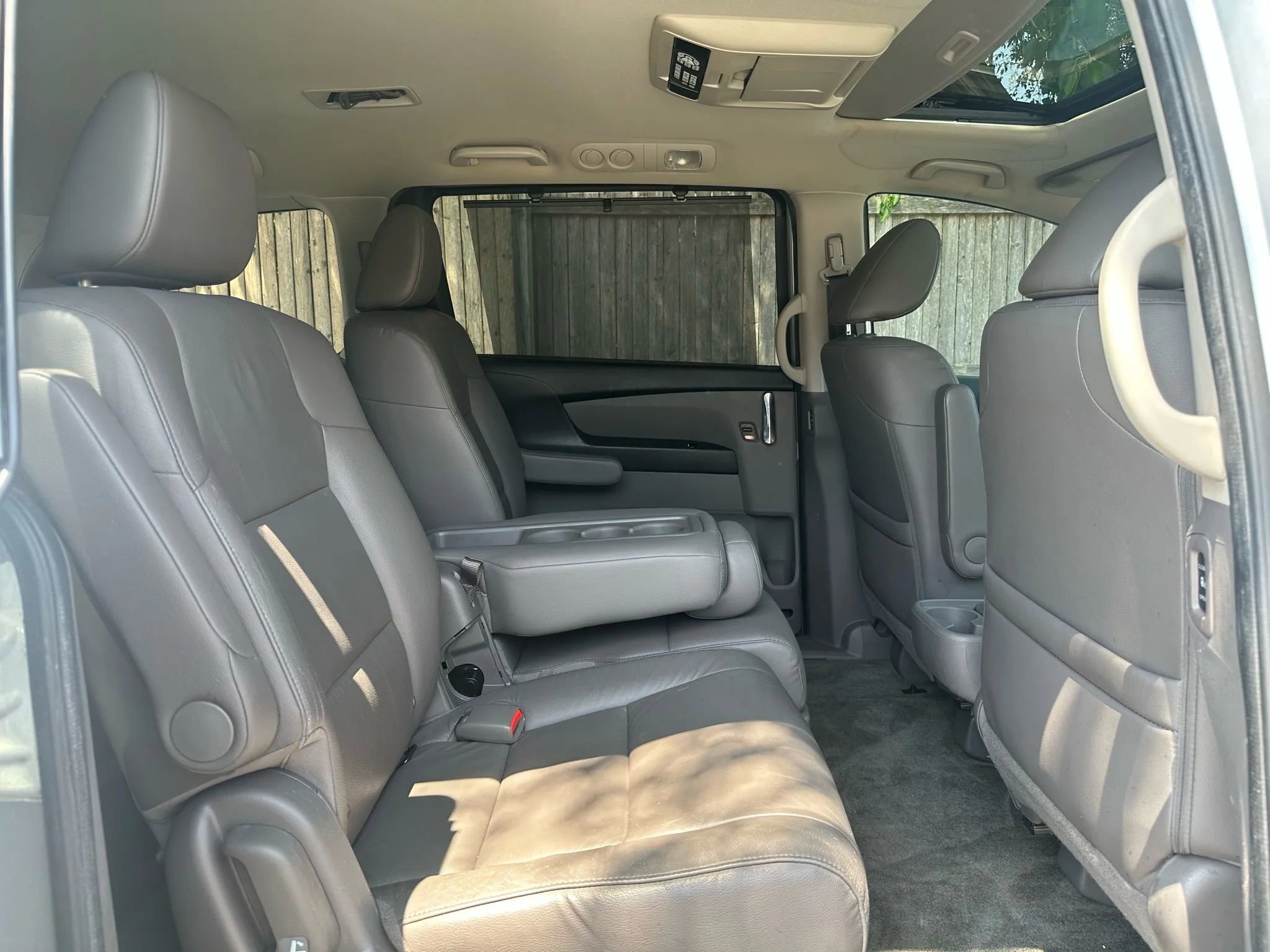 Used 2015 Honda Odyssey EX-L image 23