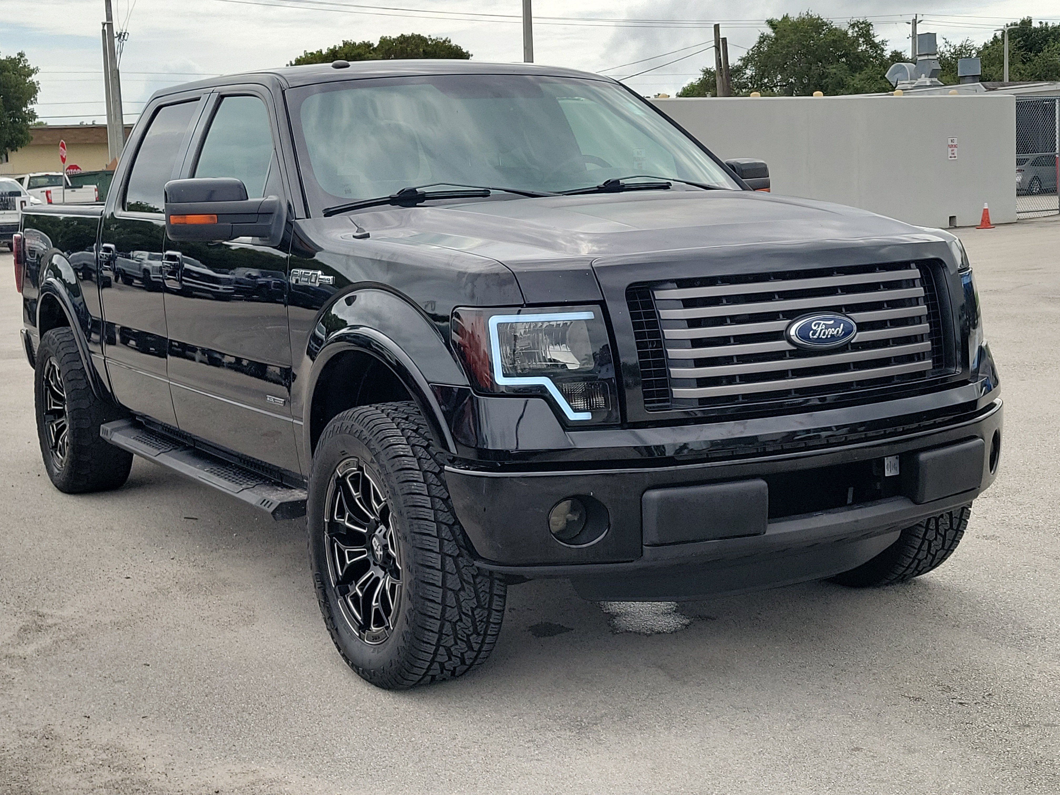 Used 2011 Ford F150 FX2 w/ FX Luxury Pkg RWD image 3