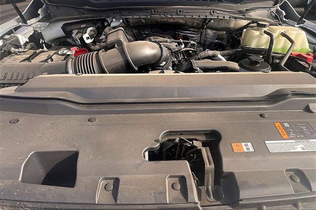 Used 2024 Ford F450 XL w/ XL Chrome Package image 9