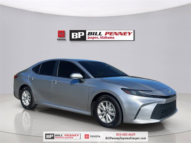 Used 2025 Toyota Camry LE image 7
