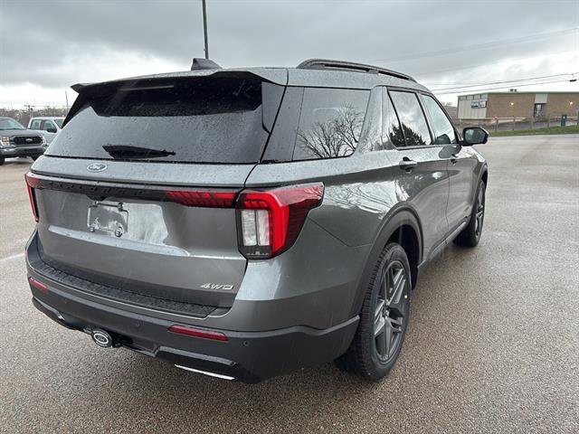 New 2026 Ford Explorer ST-Line w/ ST-Line Street Pack image 4