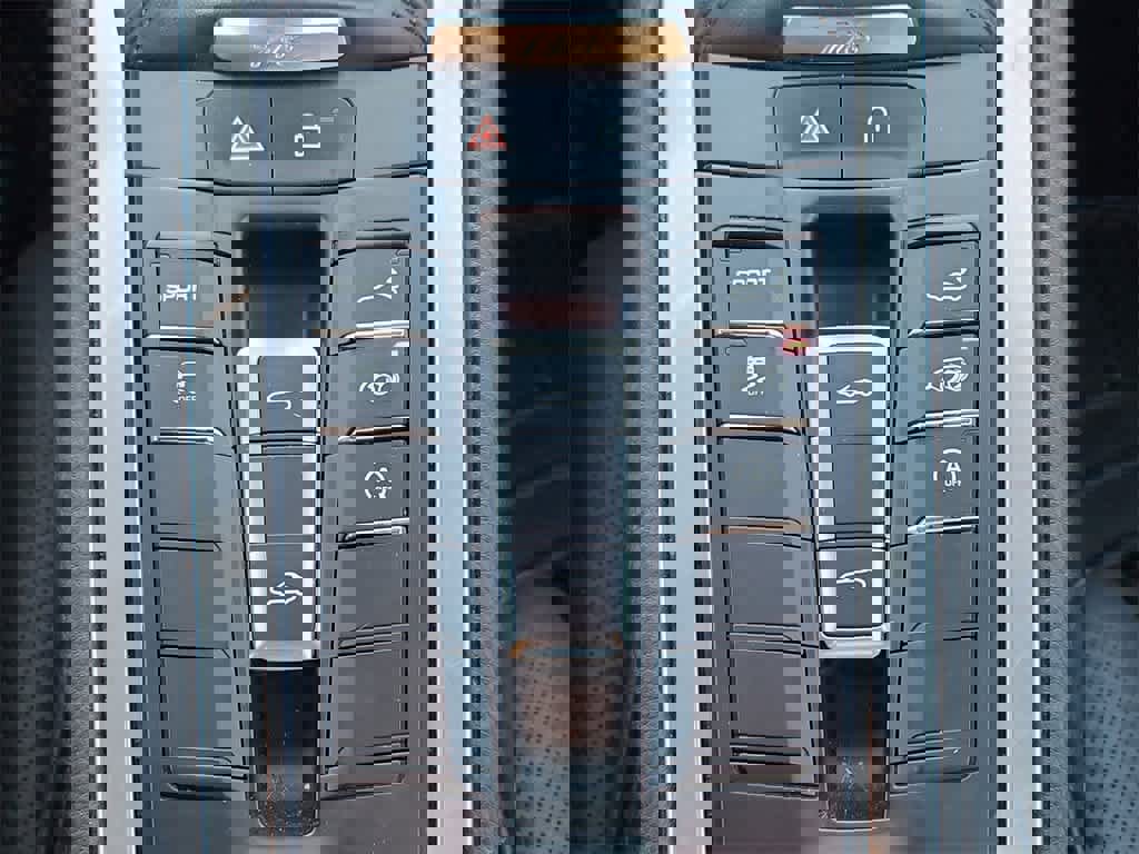 Certified 2022 Porsche 718 Boxster image 17