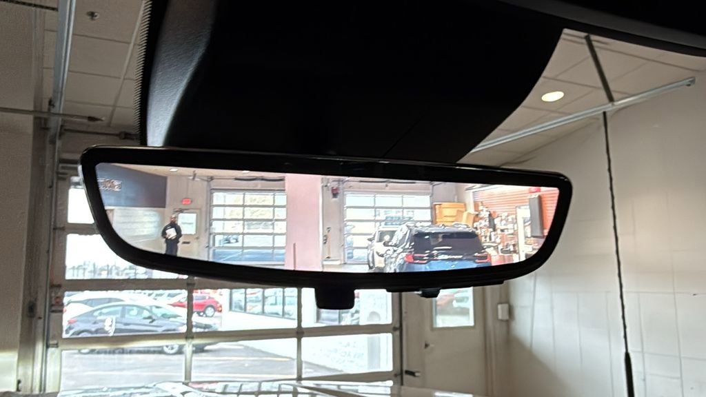 Used 2024 GMC Sierra 2500 AT4 w/ AT4 Premium Plus Package image 37