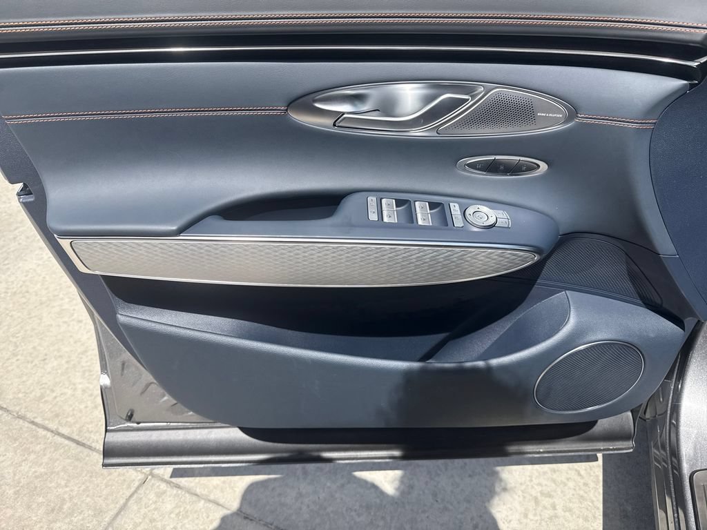 New 2026 Genesis GV70 2.5T Sport Prestige AWD/4WD image 10