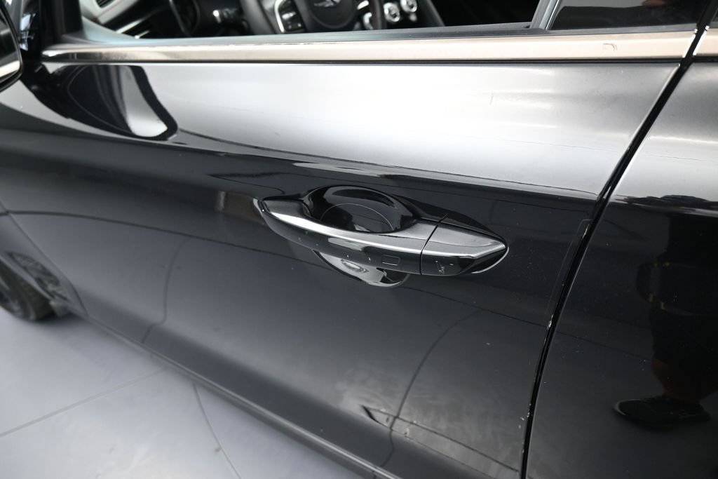 Used 2023 Genesis G70 2.0T w/ Sport Prestige Package RWD image 37