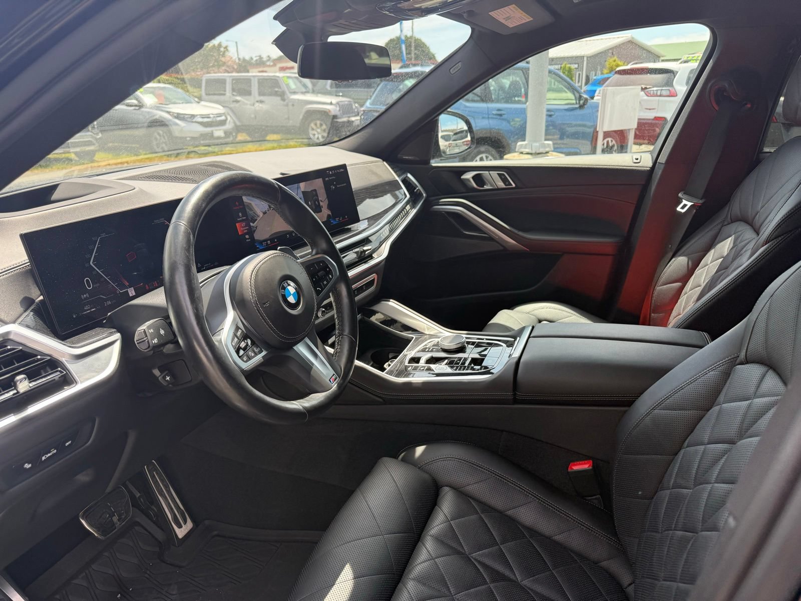 Certified 2024 BMW X6 xDrive40i w/ Premium Package AWD/4WD image 11