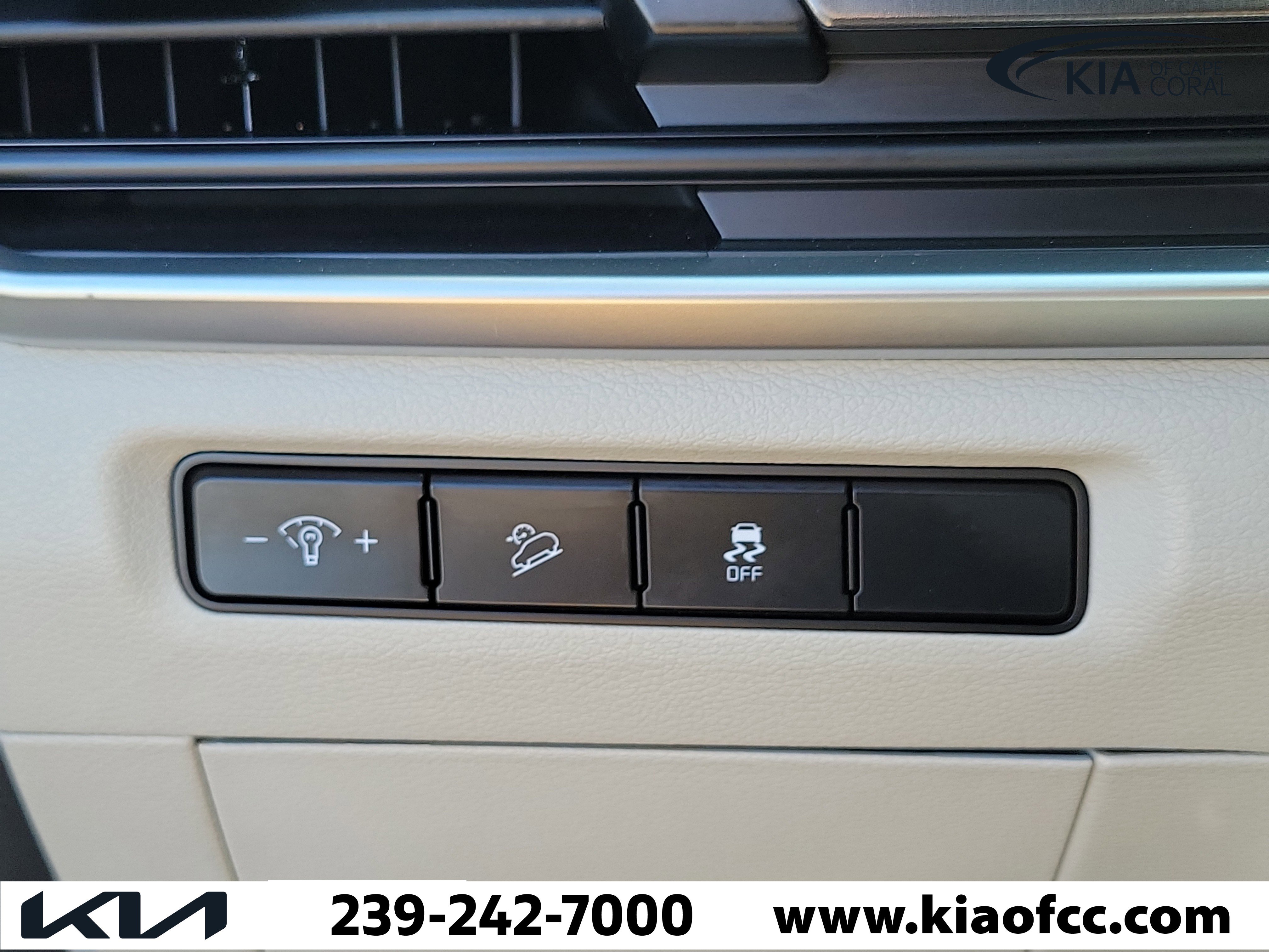 Used 2023 Kia Telluride S image 25