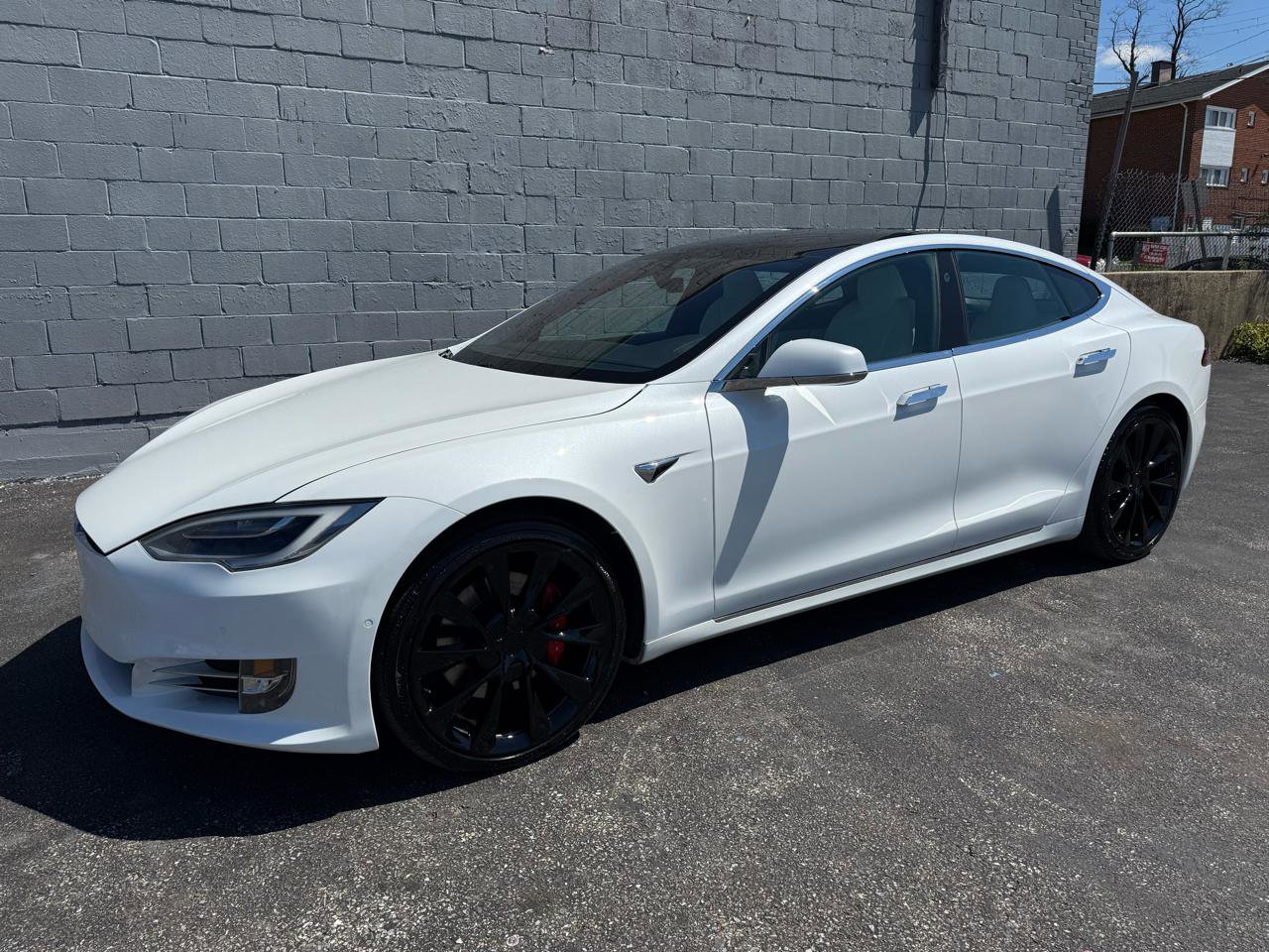 Used 2021 Tesla Model S Performance image 33