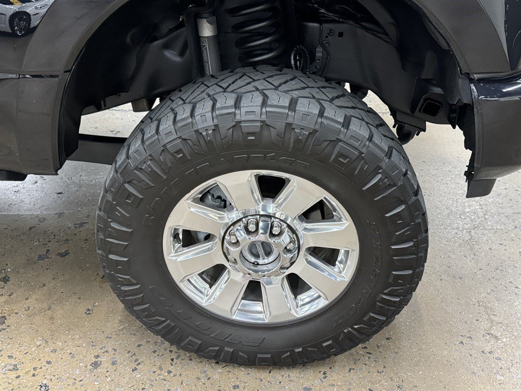 Used 2022 Ford F350 Platinum w/ FX4 Off-Road Package AWD/4WD image 20