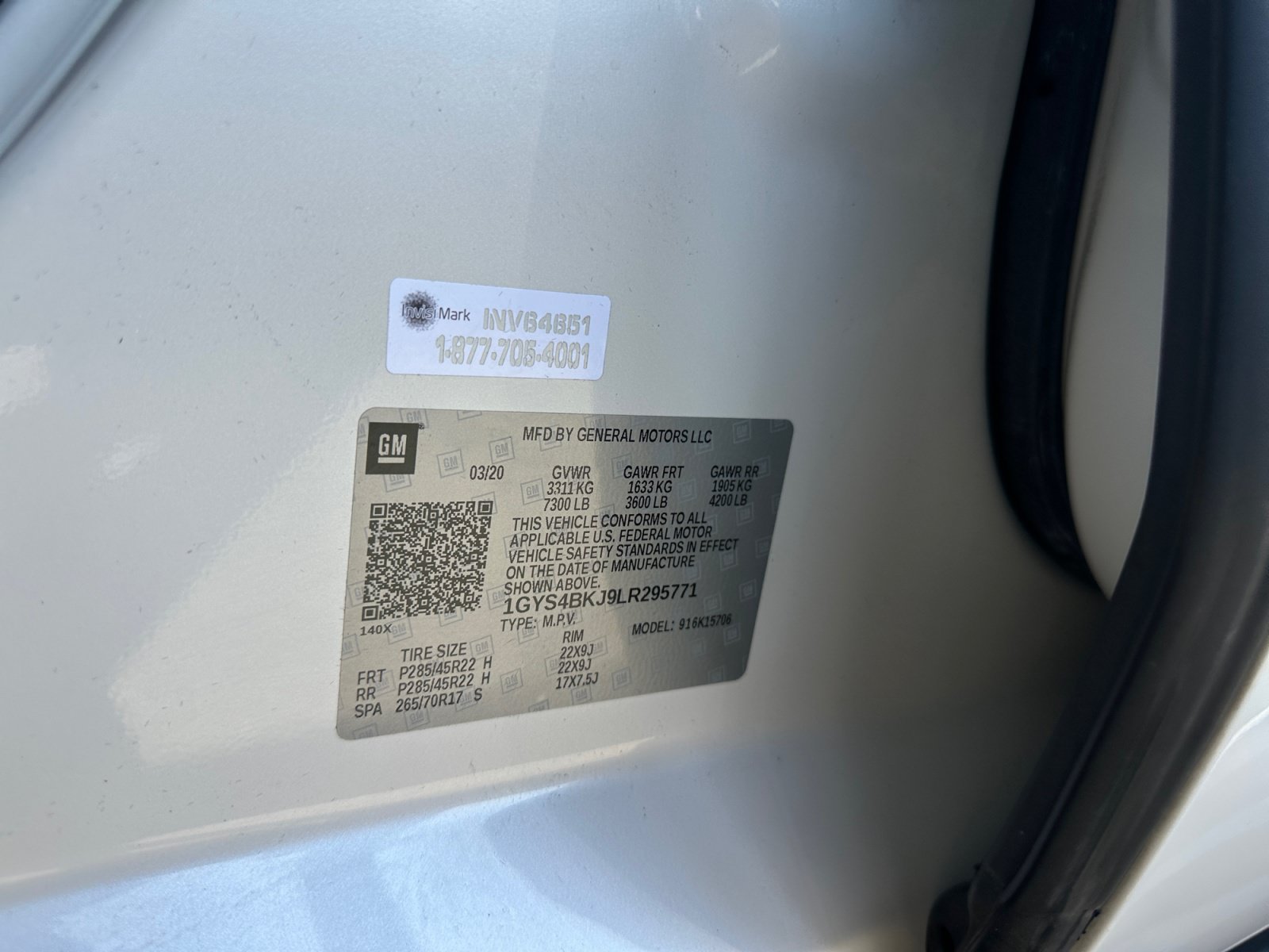 Used 2020 Cadillac Escalade Luxury AWD/4WD image 32