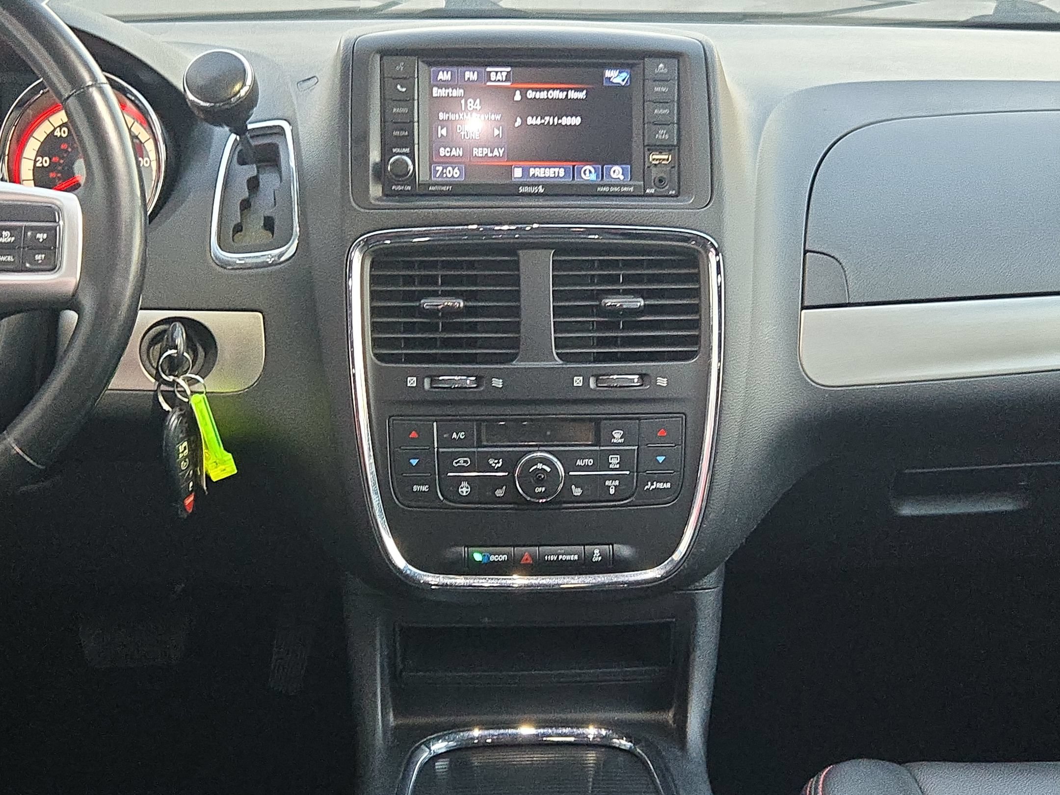 Used 2019 Dodge Grand Caravan GT FWD image 32