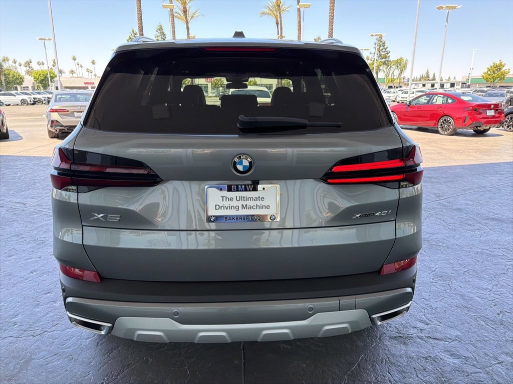 New 2026 BMW X5 xDrive40i w/ Premium Package AWD/4WD image 4