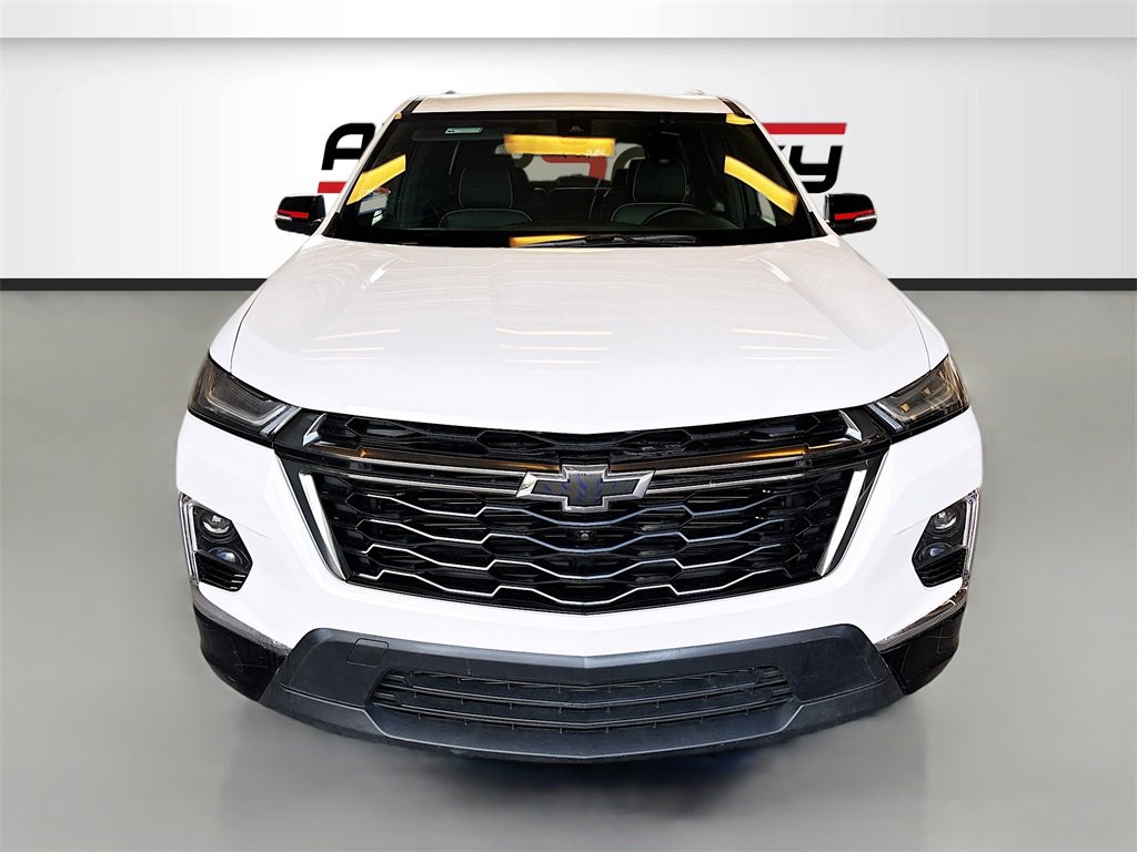 Used 2023 Chevrolet Traverse Premier w/ Redline Edition image 2