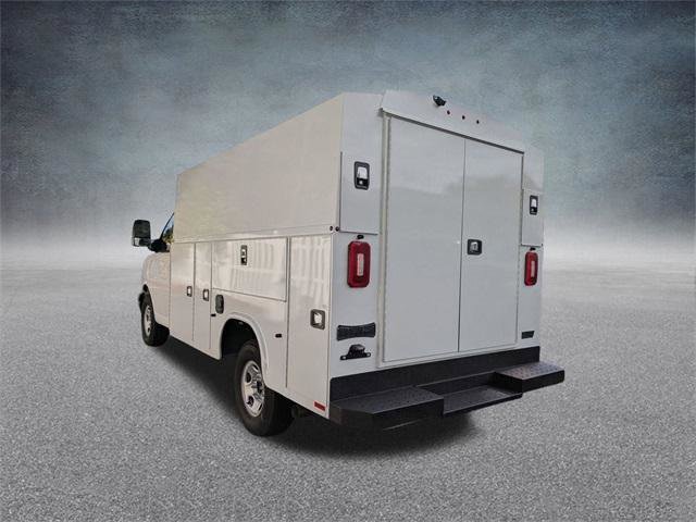 New 2025 Chevrolet Express 3500 w/ Power Convenience Package image 5