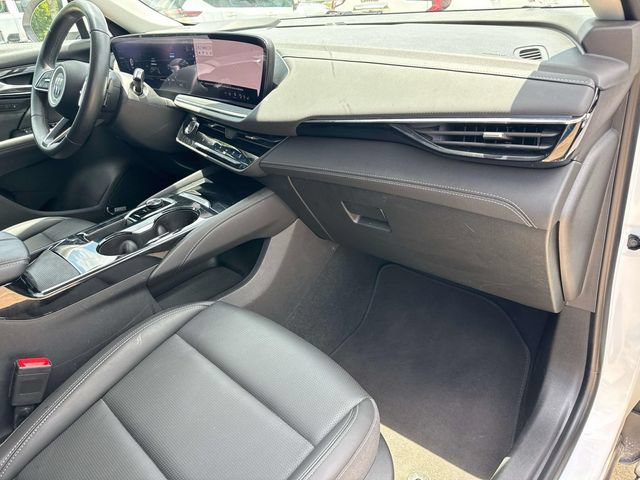 Used 2025 Buick Envision Preferred AWD/4WD image 18