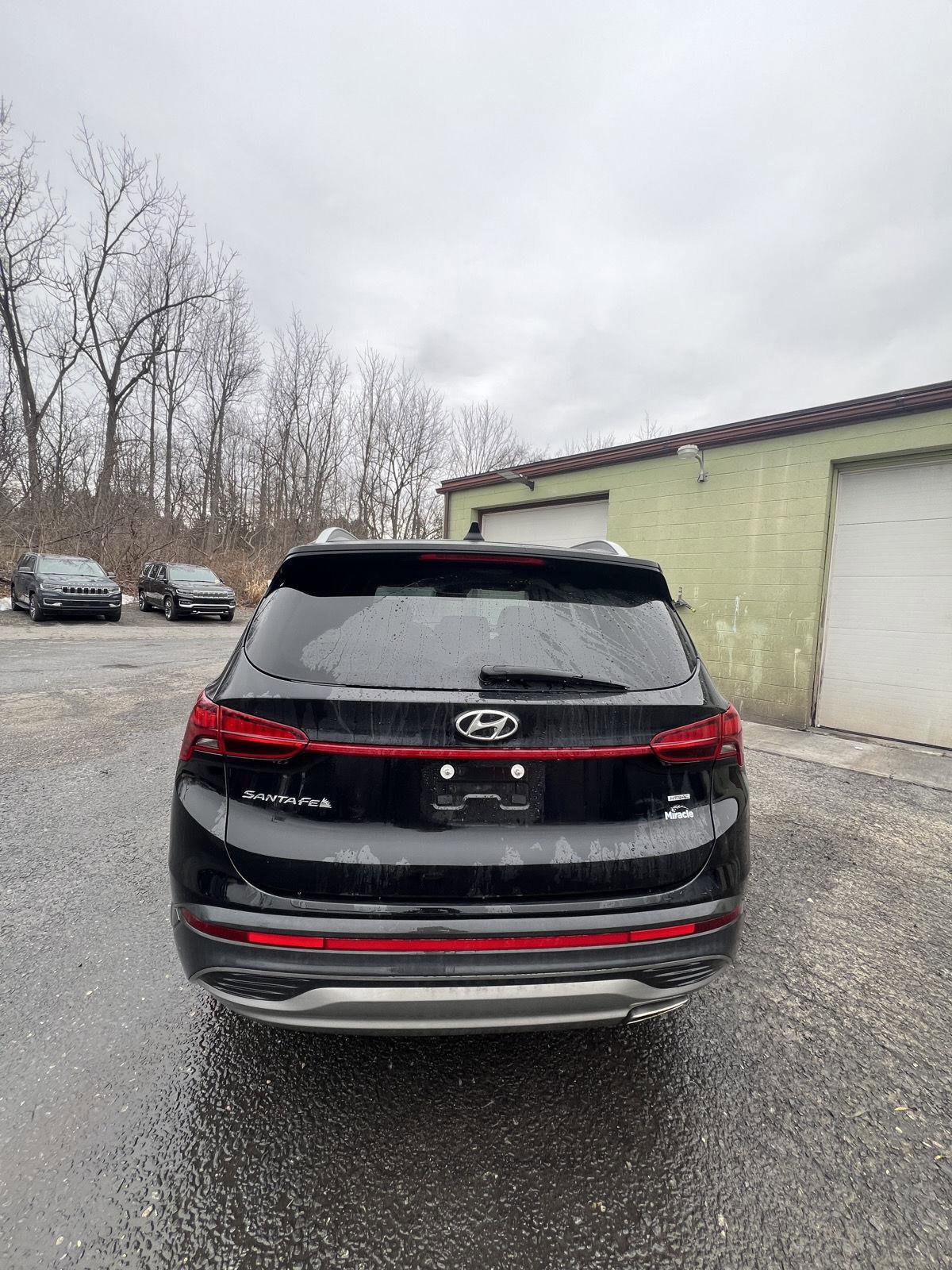 Used 2023 Hyundai Santa Fe SEL image 5