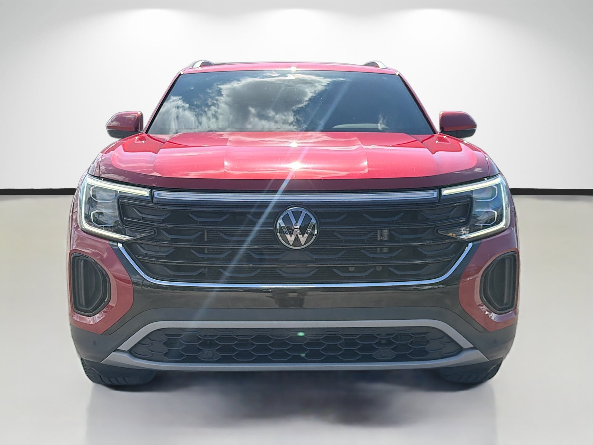 Used 2024 Volkswagen Atlas Cross Sport SE w/ Panoramic Sunroof Package FWD image 8