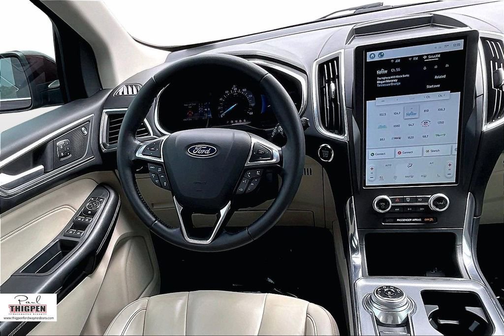 Certified 2021 Ford Edge Titanium image 5