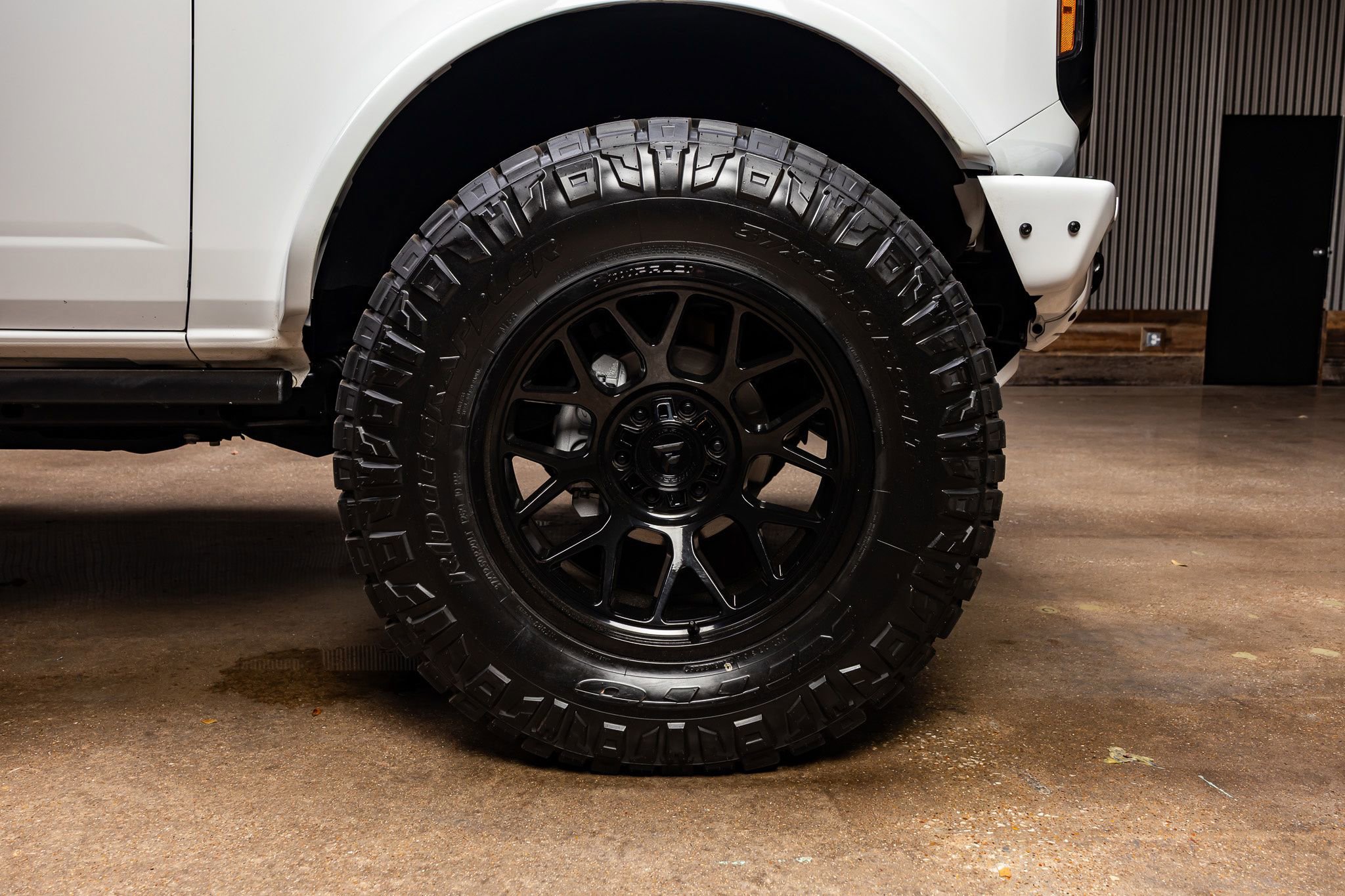 Used 2024 Ford Bronco Badlands image 12