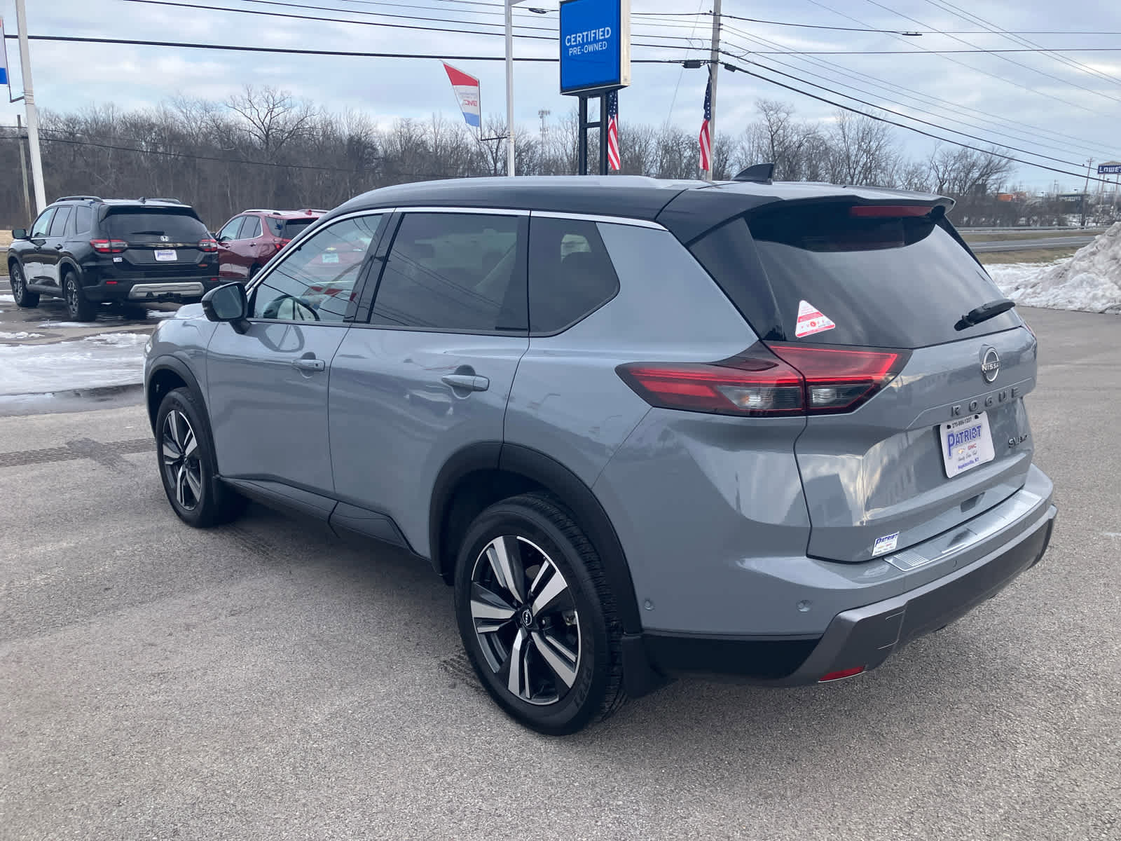 Used 2024 Nissan Rogue SL image 5