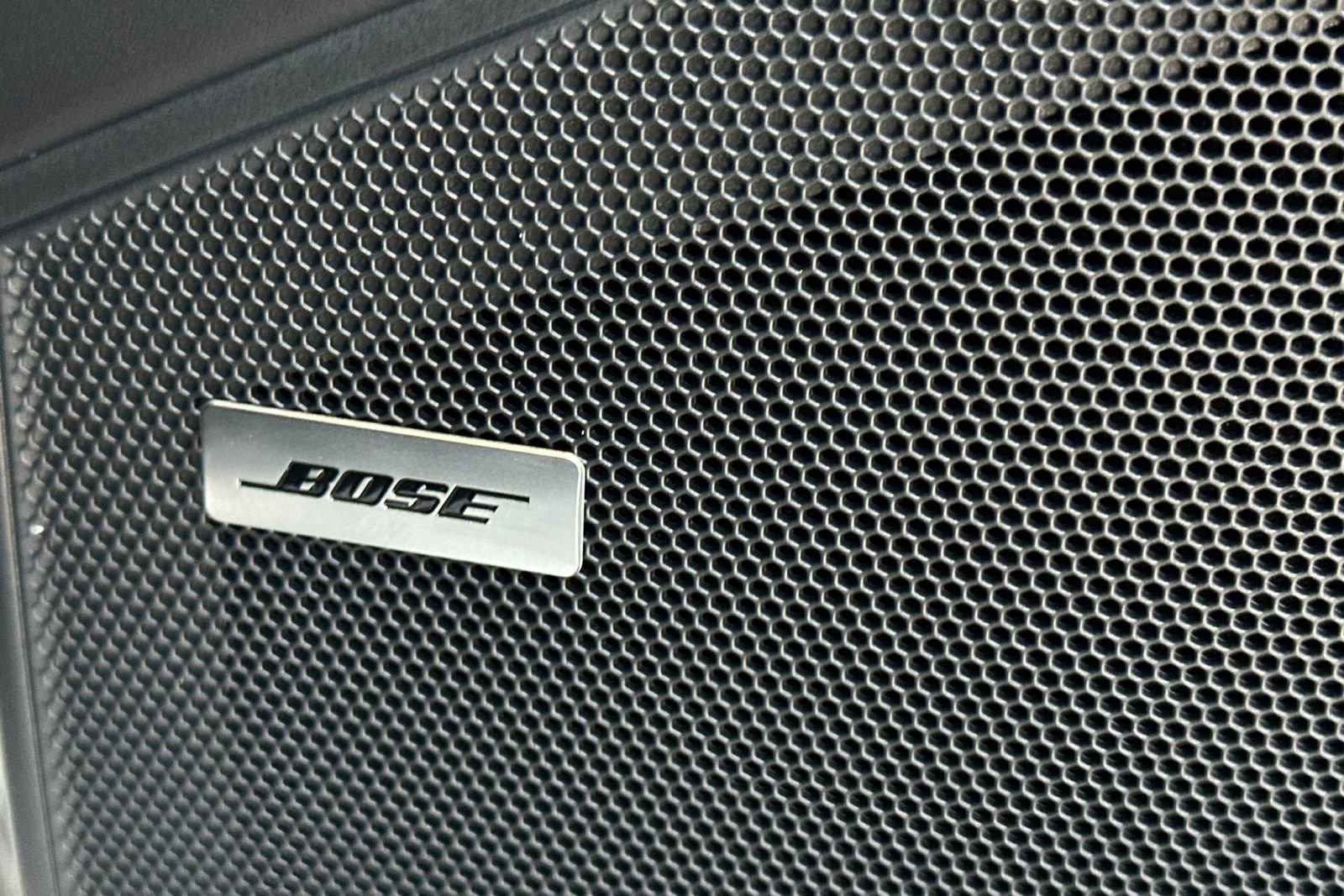 New 2025 Porsche Cayenne Coupe image 36