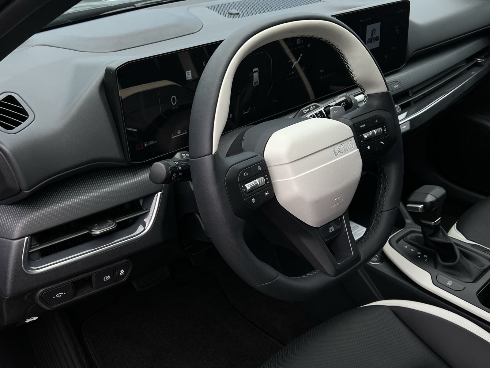 New 2026 Kia K4 EX w/ GT-Line Premium Package FWD image 21