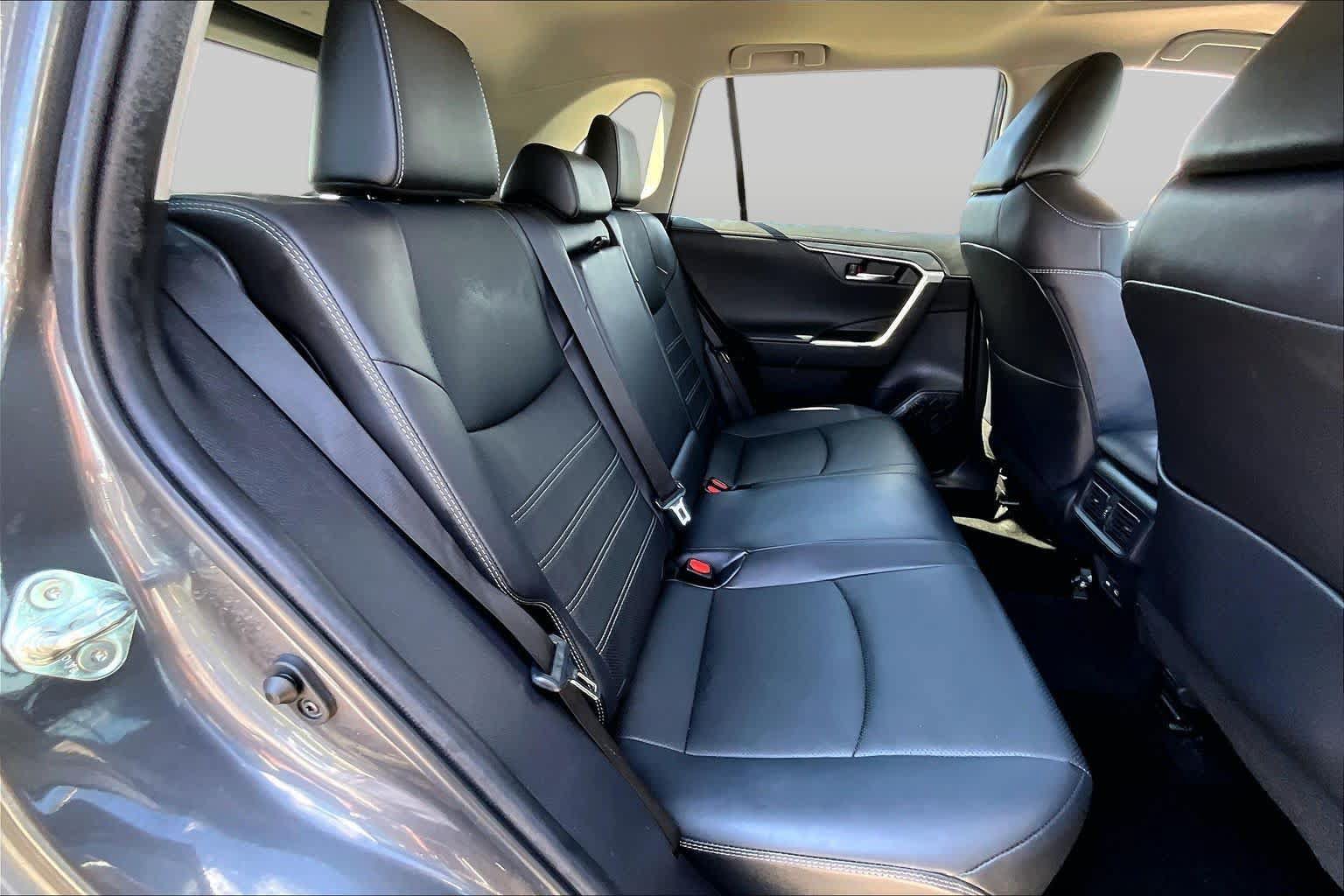 Used 2023 Toyota RAV4 Limited FWD image 21