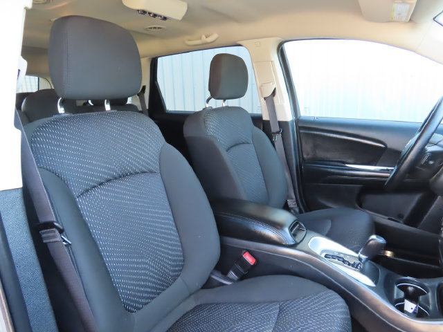Used 2019 Dodge Journey SE FWD image 23