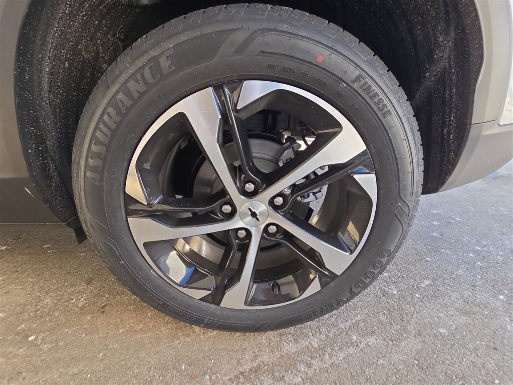 New 2026 Chevrolet Trax RS w/ Driver Confidence Package image 30