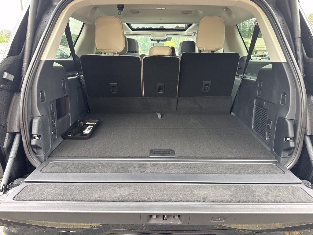 New 2026 Lincoln Navigator L Reserve AWD/4WD image 26