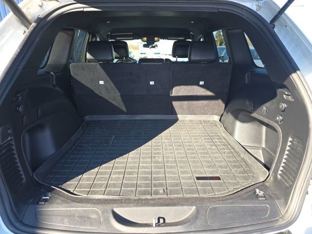 Used 2021 Jeep Grand Cherokee Laredo X image 22