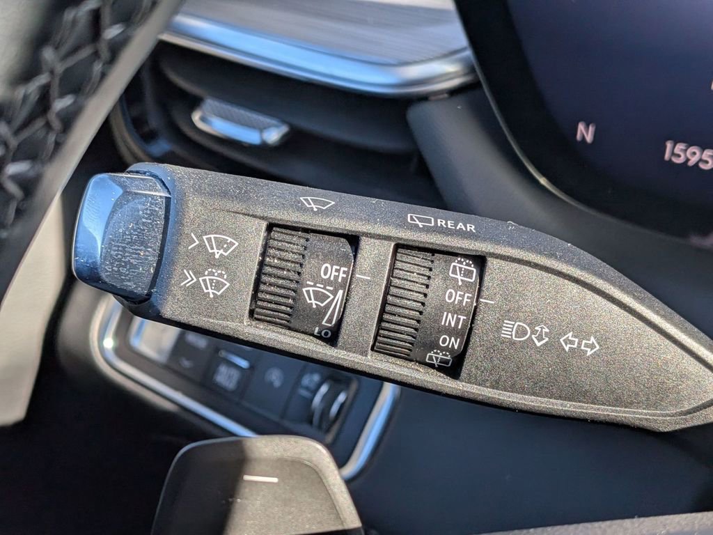 Used 2025 Buick Enclave Preferred AWD/4WD image 22