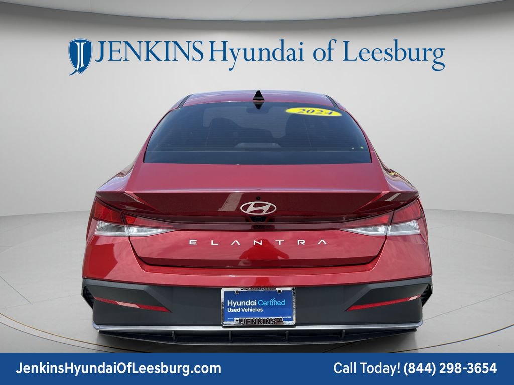 Certified 2024 Hyundai Elantra SEL FWD image 6