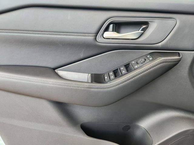 New 2026 Nissan Rogue SV w/ SV Premium Package image 16