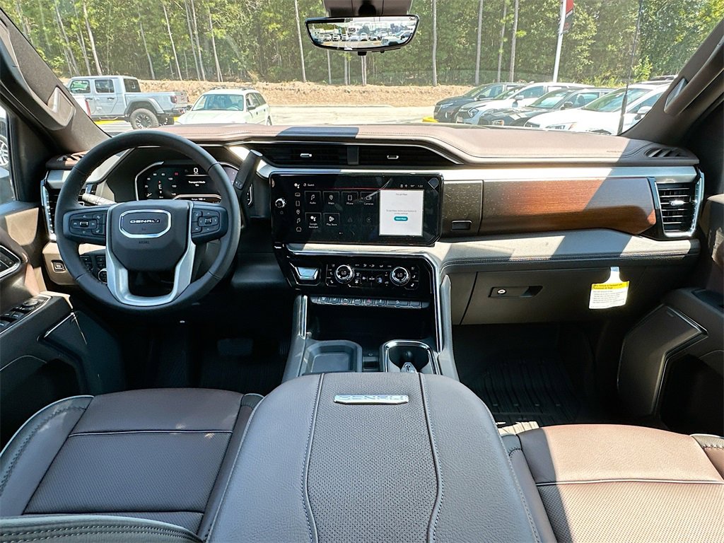 New 2025 GMC Sierra 2500 Denali w/ Denali Reserve Package image 3