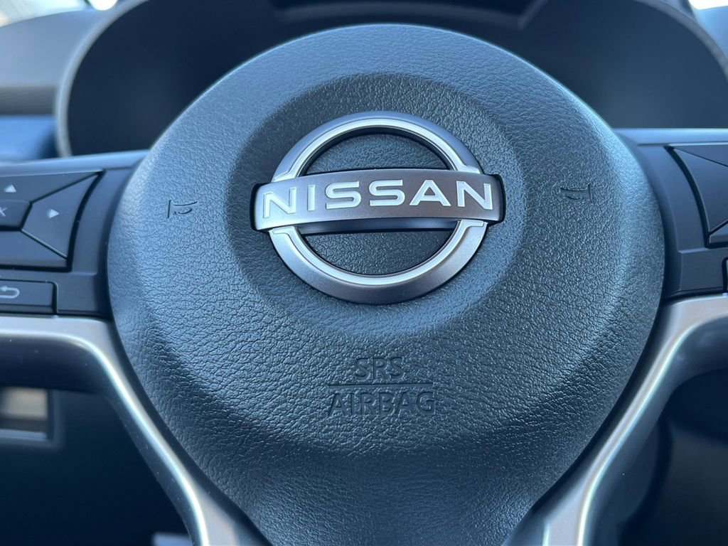 New 2025 Nissan Versa SV image 5