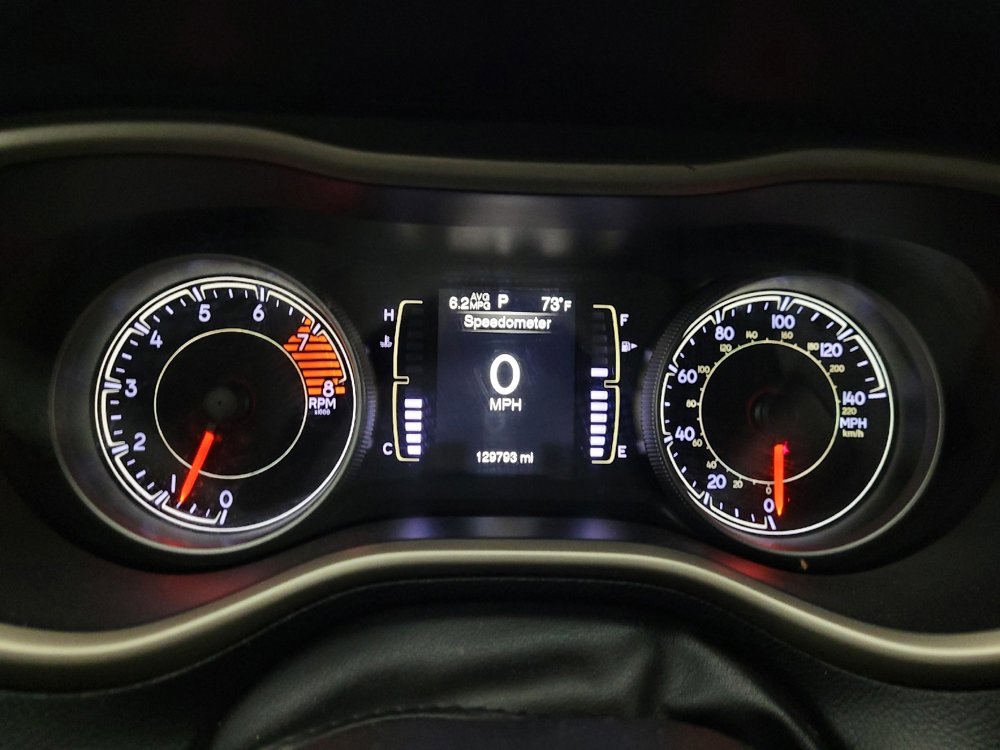 Used 2017 Jeep Cherokee Latitude w/ Comfort/Convenience Group image 23