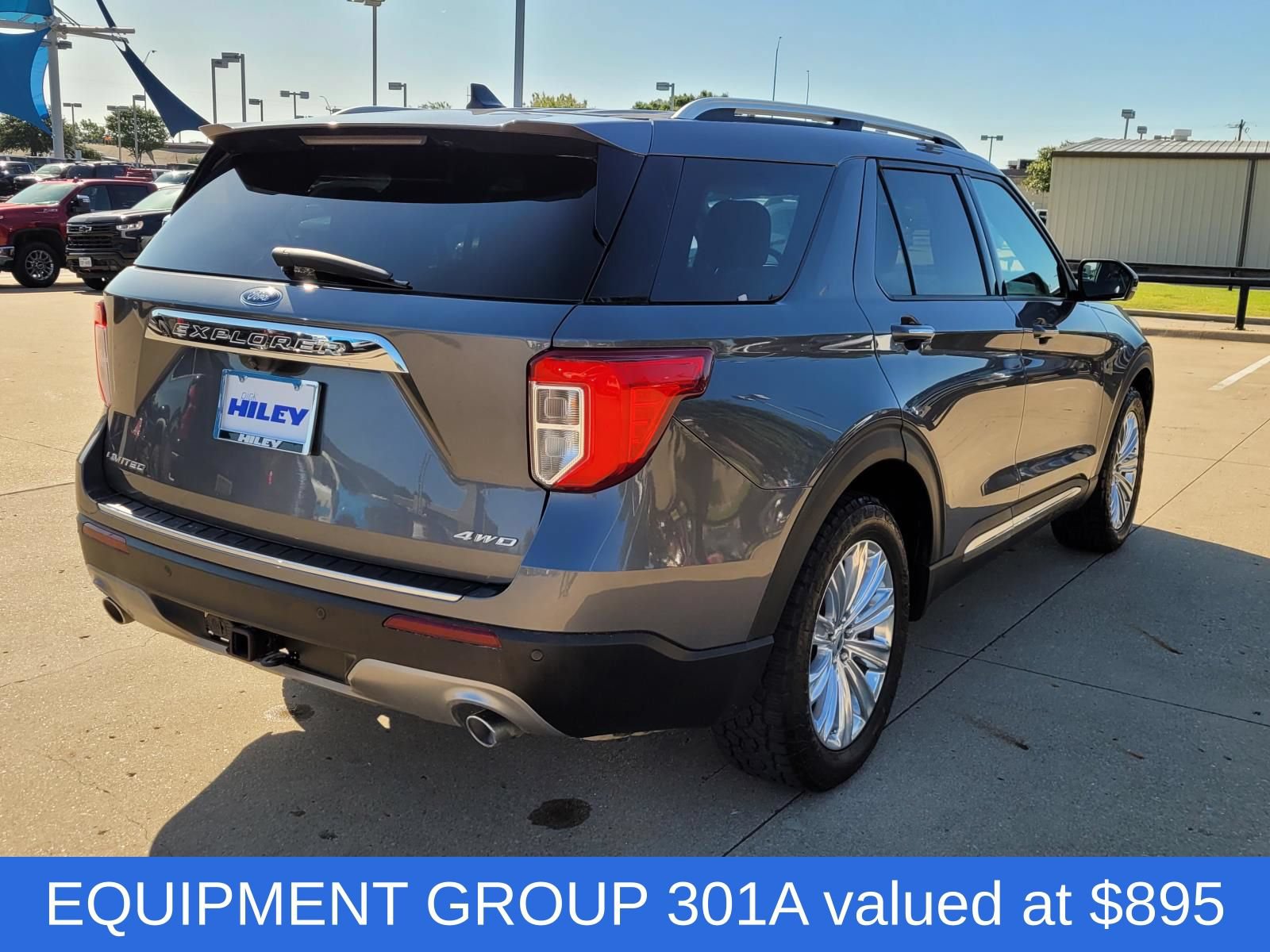 Used 2022 Ford Explorer Limited w/ Equipment Group 301A AWD/4WD image 4
