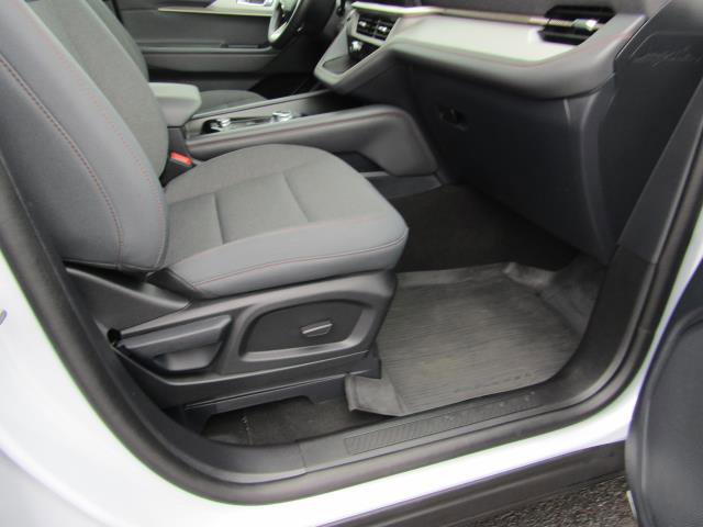 Used 2025 Ford Explorer Active AWD/4WD image 11