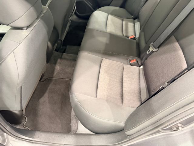 Used 2025 Nissan Altima 2.5 SV FWD image 30