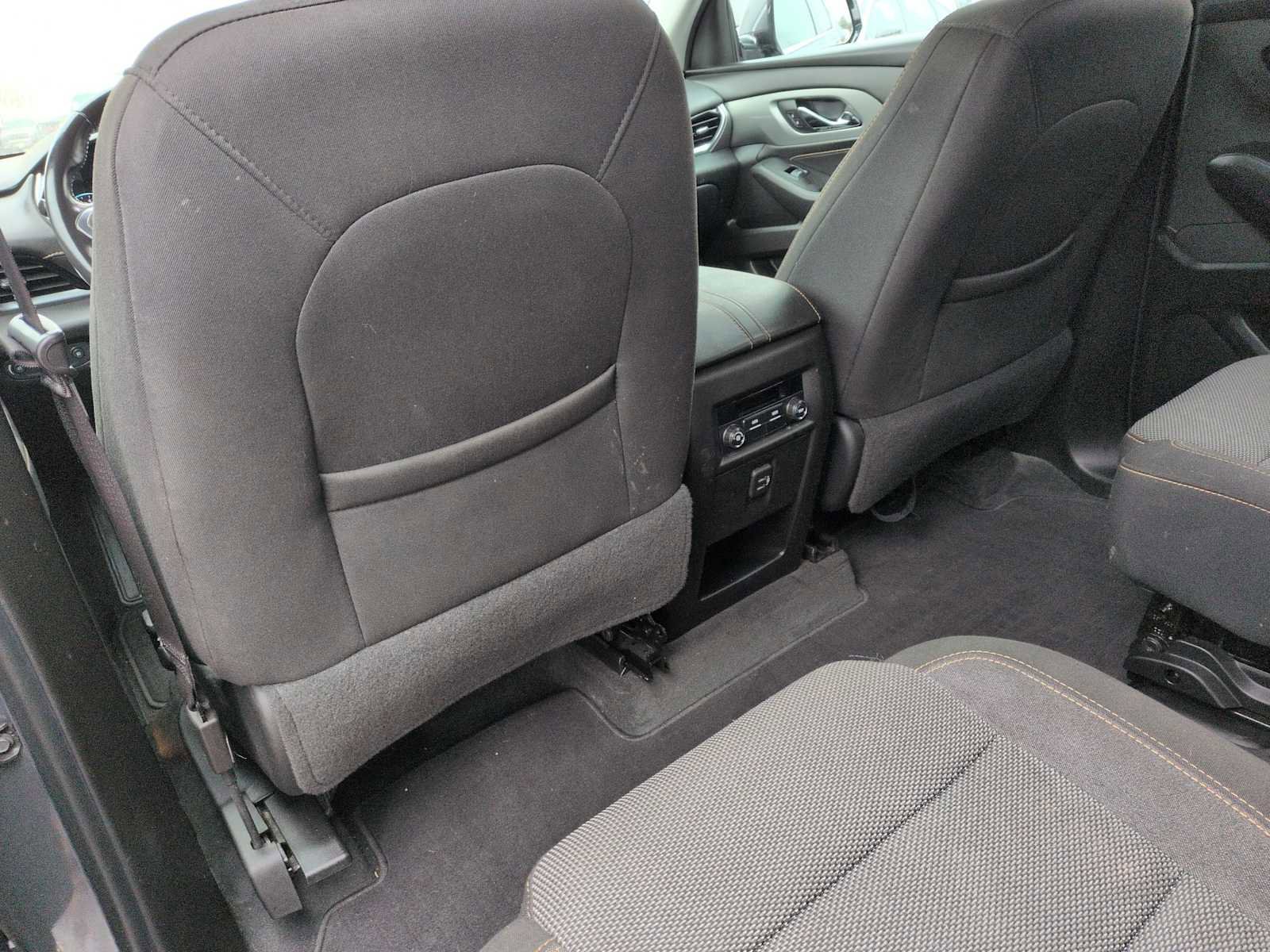 Used 2019 Chevrolet Traverse LT w/ LPO, Floor Liner Package image 18