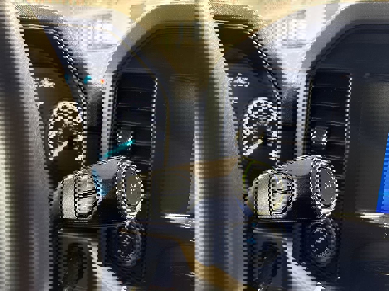 Used 2022 Ford F150 XLT w/ Trailer Tow Package image 19