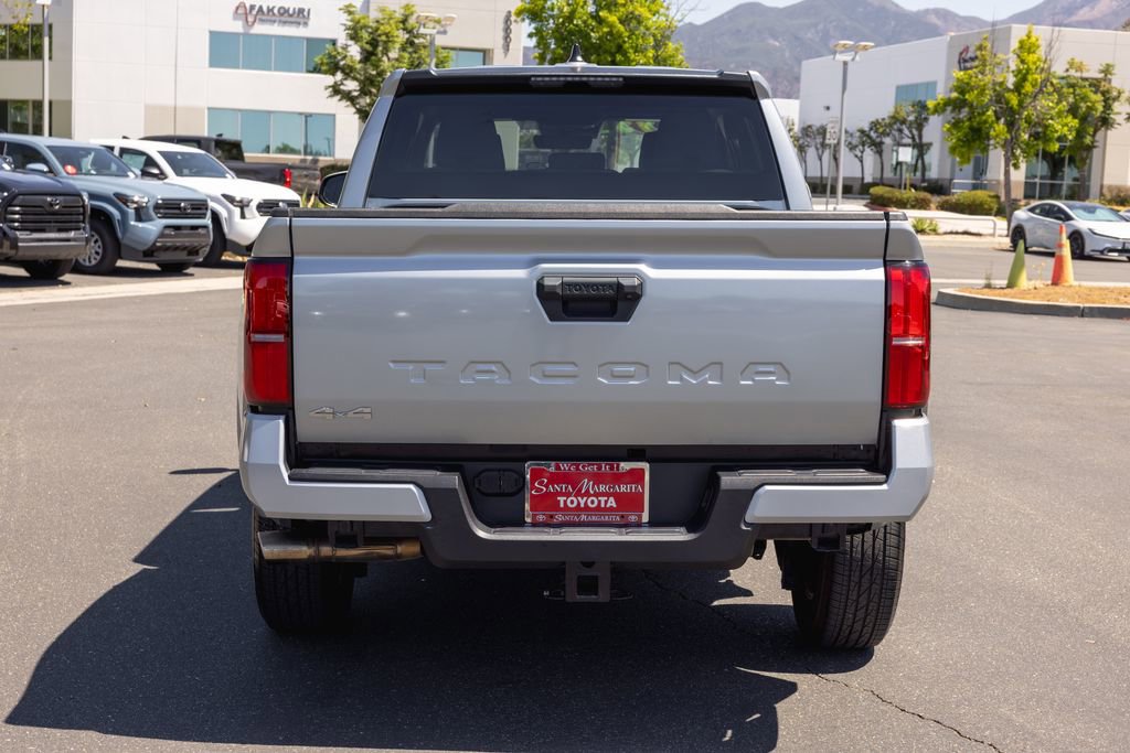 Certified 2024 Toyota Tacoma SR5 AWD/4WD image 6