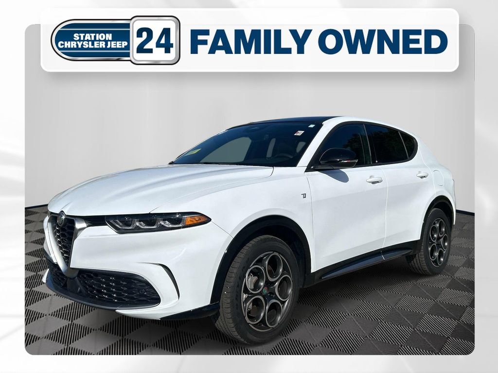 Used 2024 Alfa Romeo Tonale Ti w/ Premium Interior Package