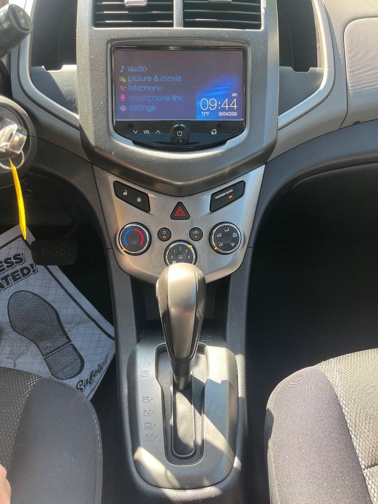 Used 2014 Chevrolet Sonic LT w/ Fun and Sun Package FWD image 25