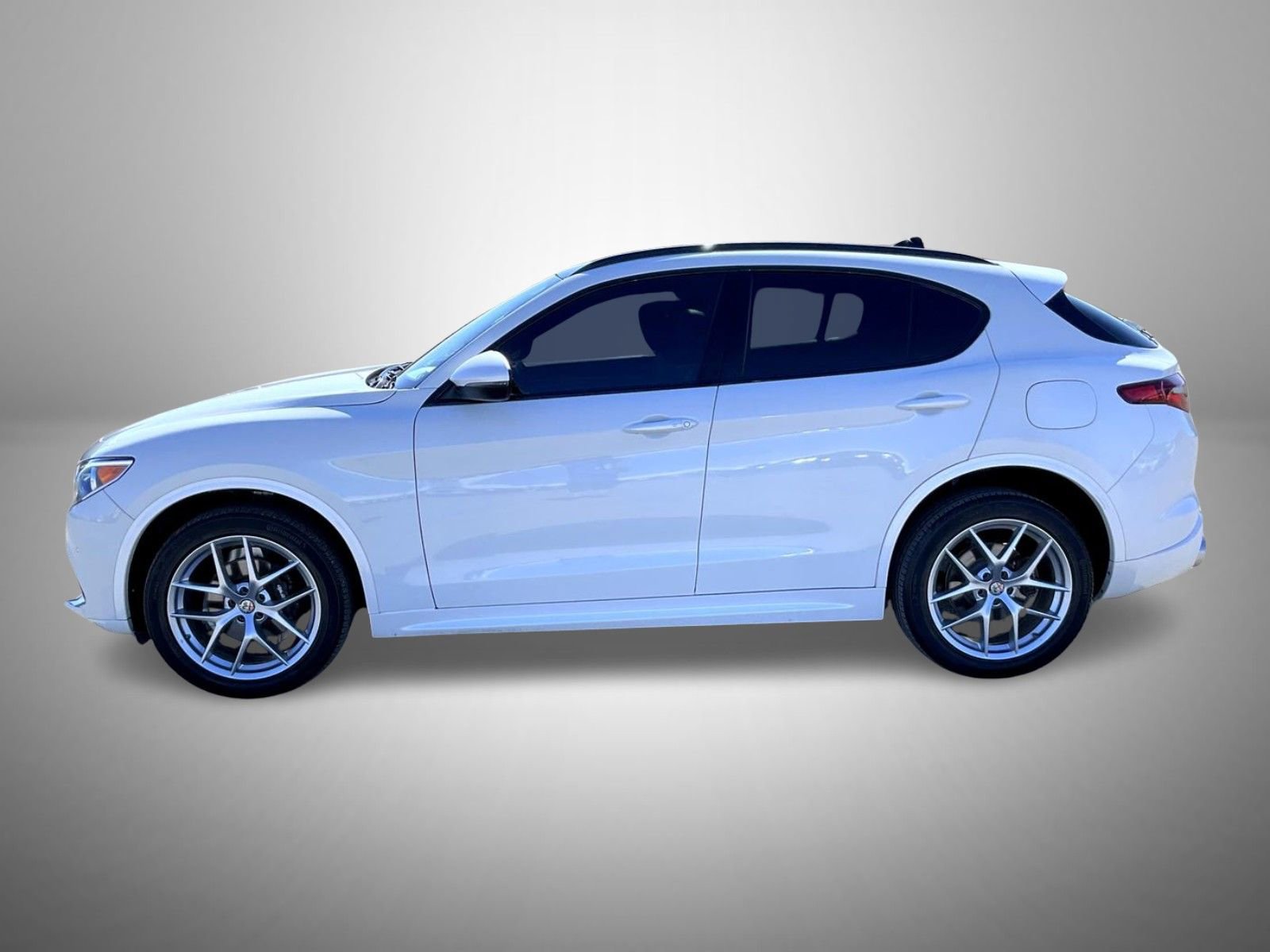 Used 2020 Alfa Romeo Stelvio Ti Sport w/ Quick Order Package 22S Sport image 8