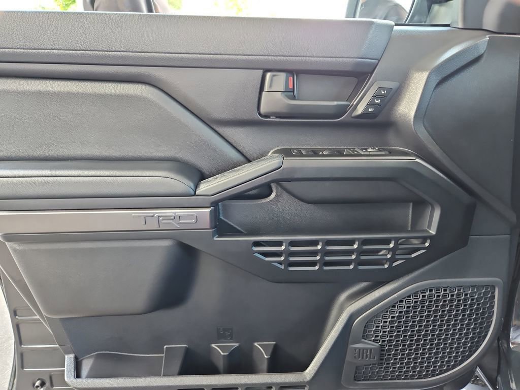 Used 2025 Toyota 4Runner TRD Off-Road Premium image 29